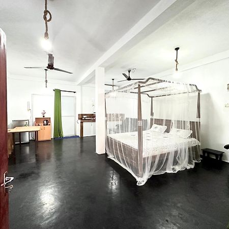 Sana Studio Weligama Esterno foto